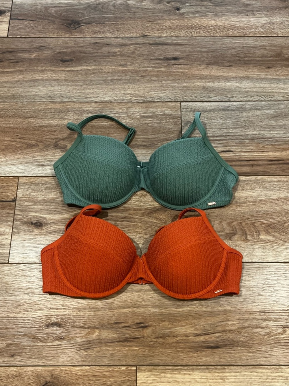 Victoria’s Secret PINK Sage Green & Terracotta Swimsuit Tops Size Large
